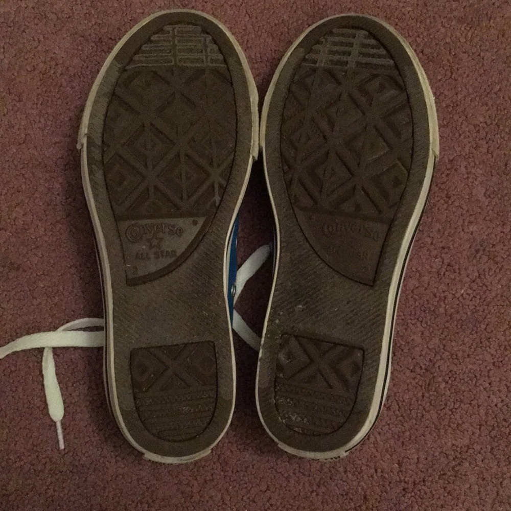 Blue converse - Picture 4 of 5